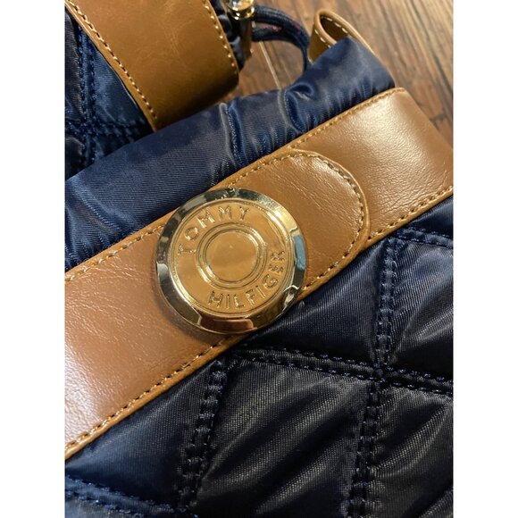 Tommy Hilfiger Arcadia Quilted Winter Duck Boots Black Navy Size 10M New In Box - Picture 4 of 7